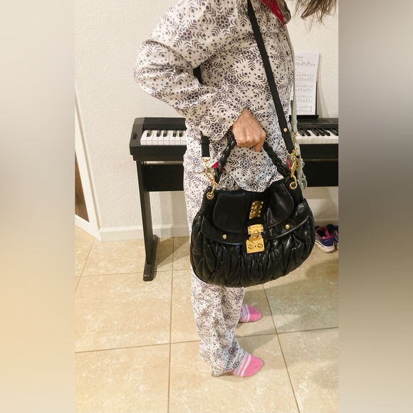 Authentic MIU MIU purse - Picture 10 of 12